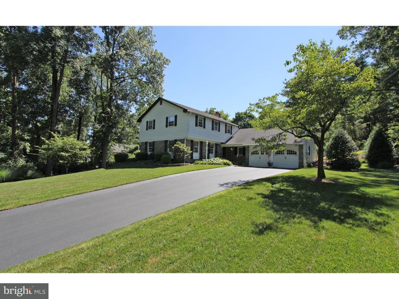 598 Watford Lane - Photo 1