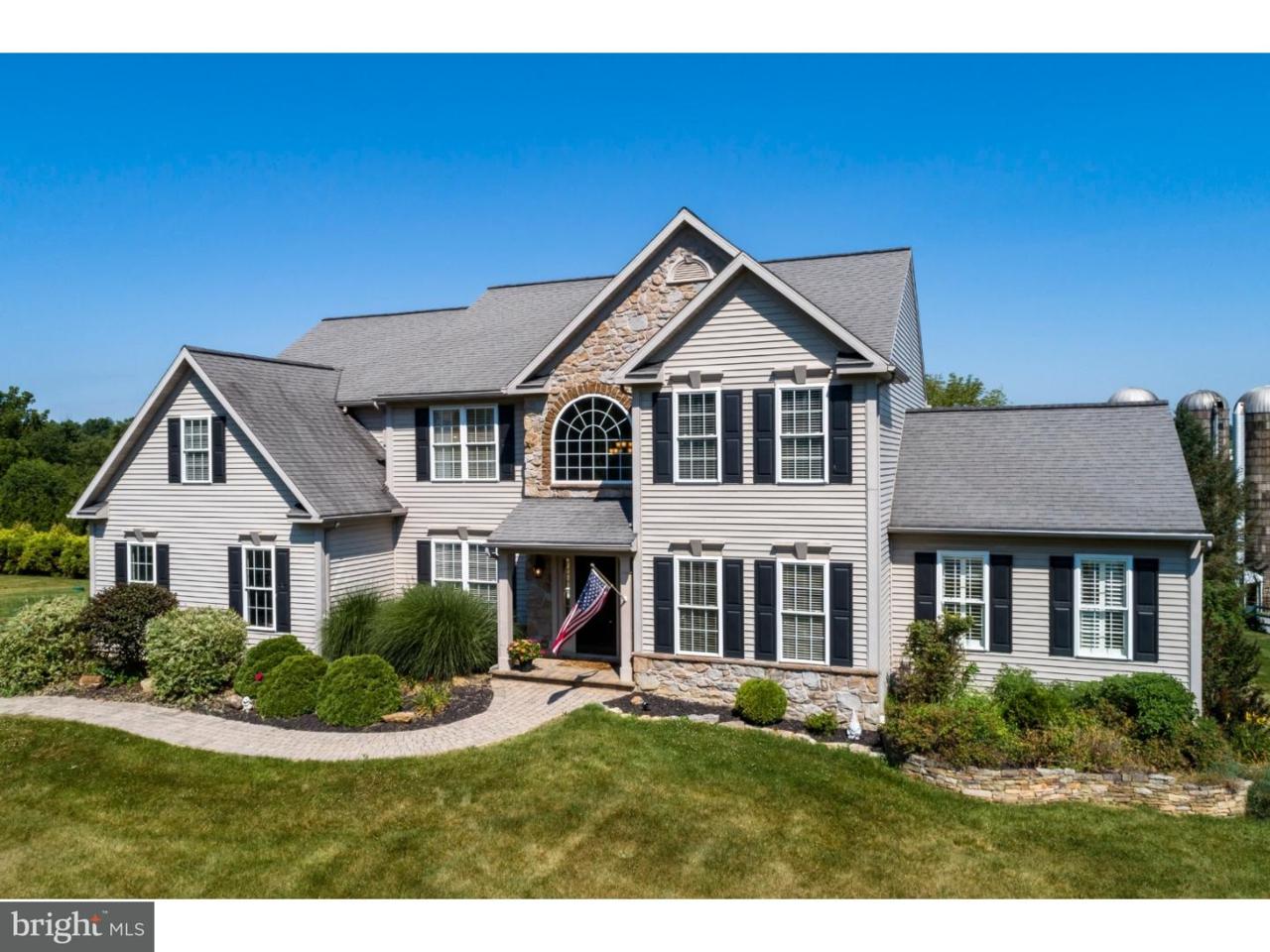 15 Pine Tree Drive - Photo 1
