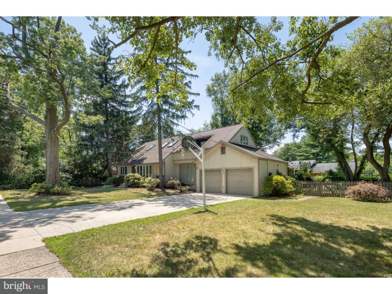212 Columbia Boulevard - Photo 1