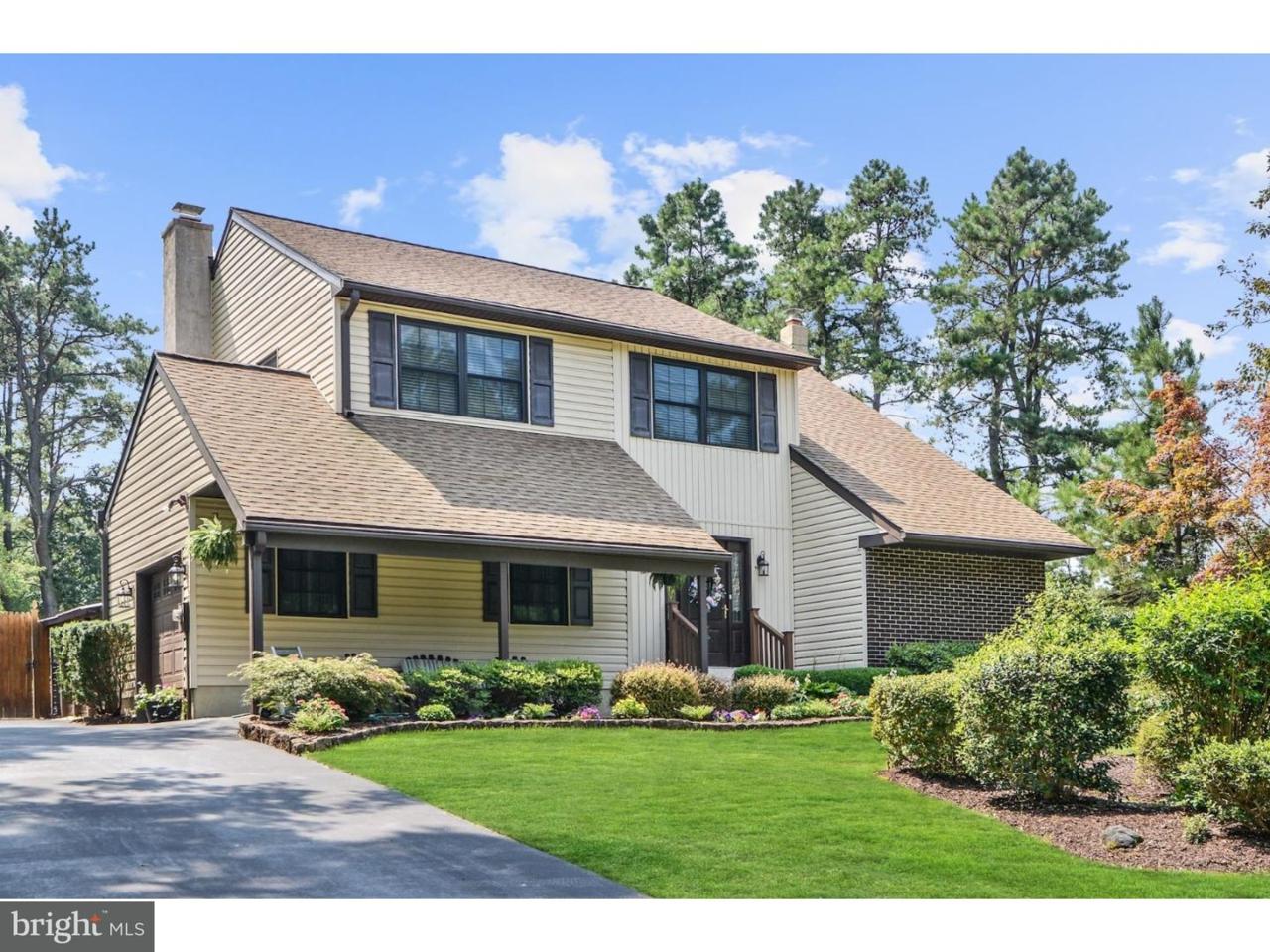 837 Plymouth Drive - Photo 1