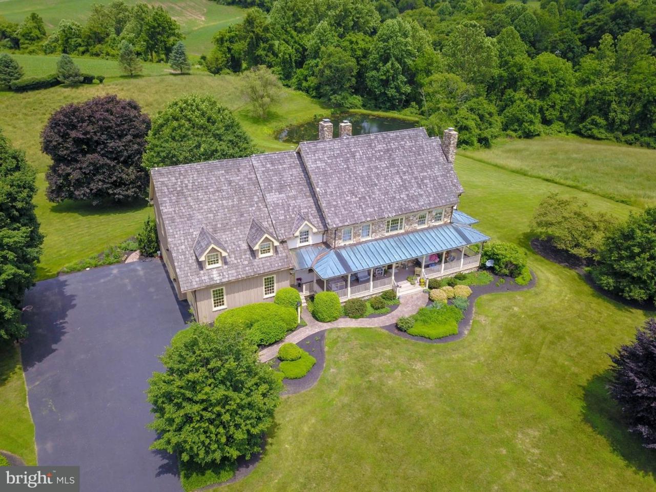 146 Peacedale Road - Photo 1