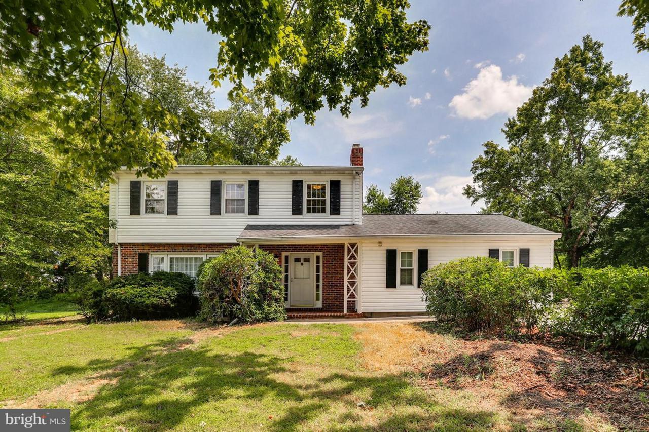 2139 Daisy Road - Photo 1