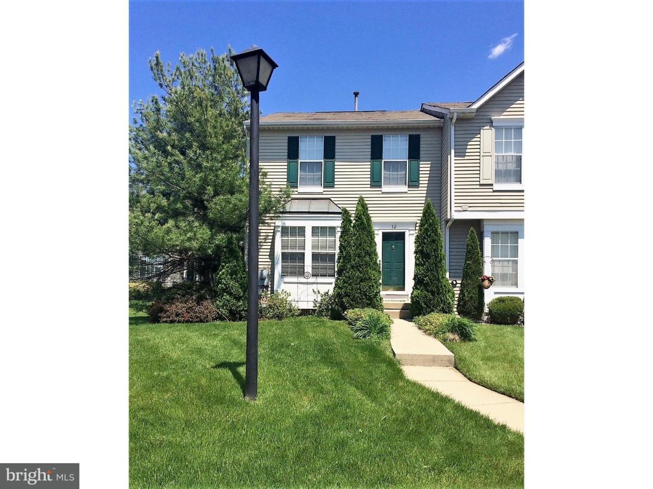 32 Pebble Lane - Photo 1