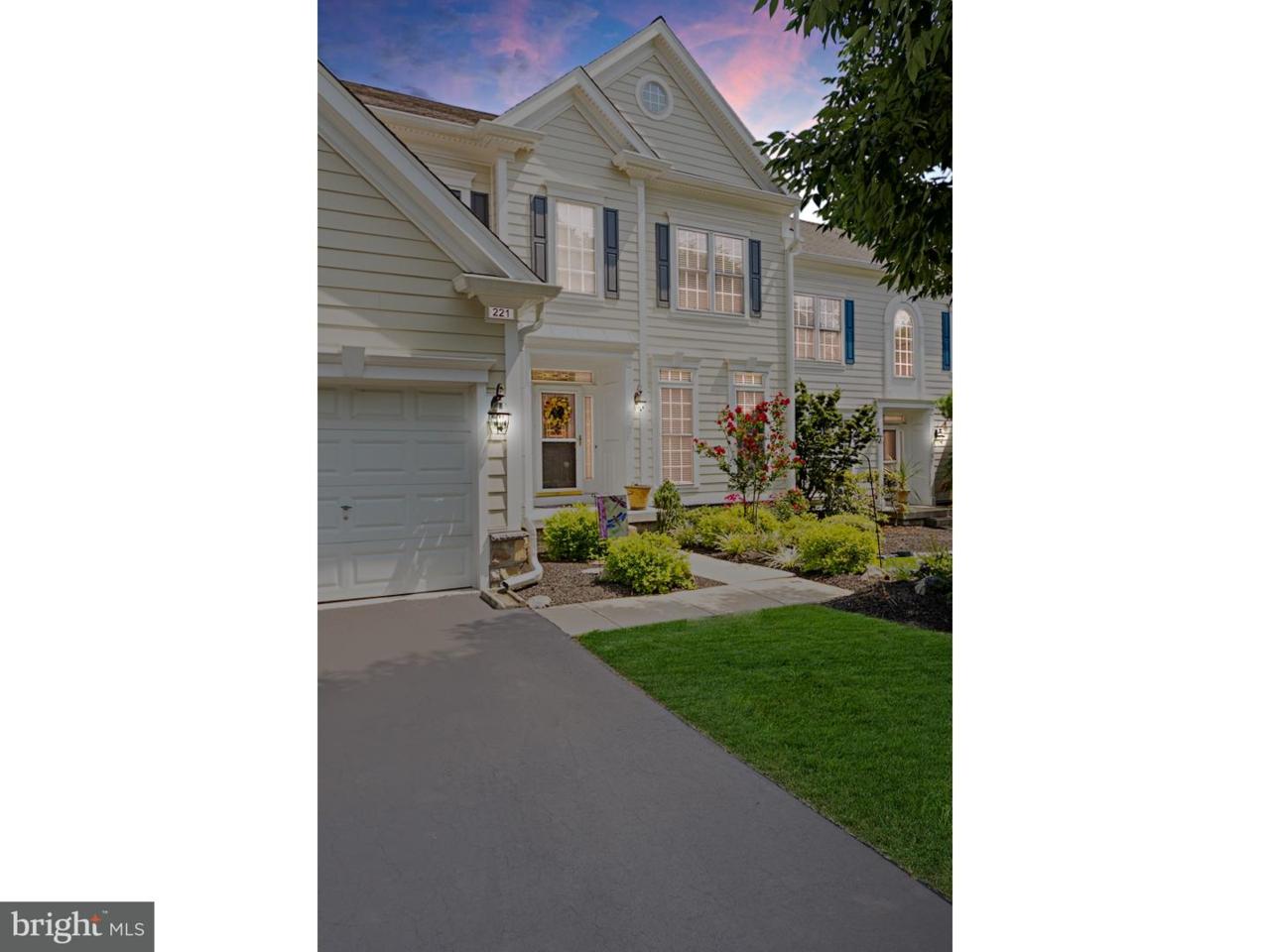 221 Excalibur Drive - Photo 1