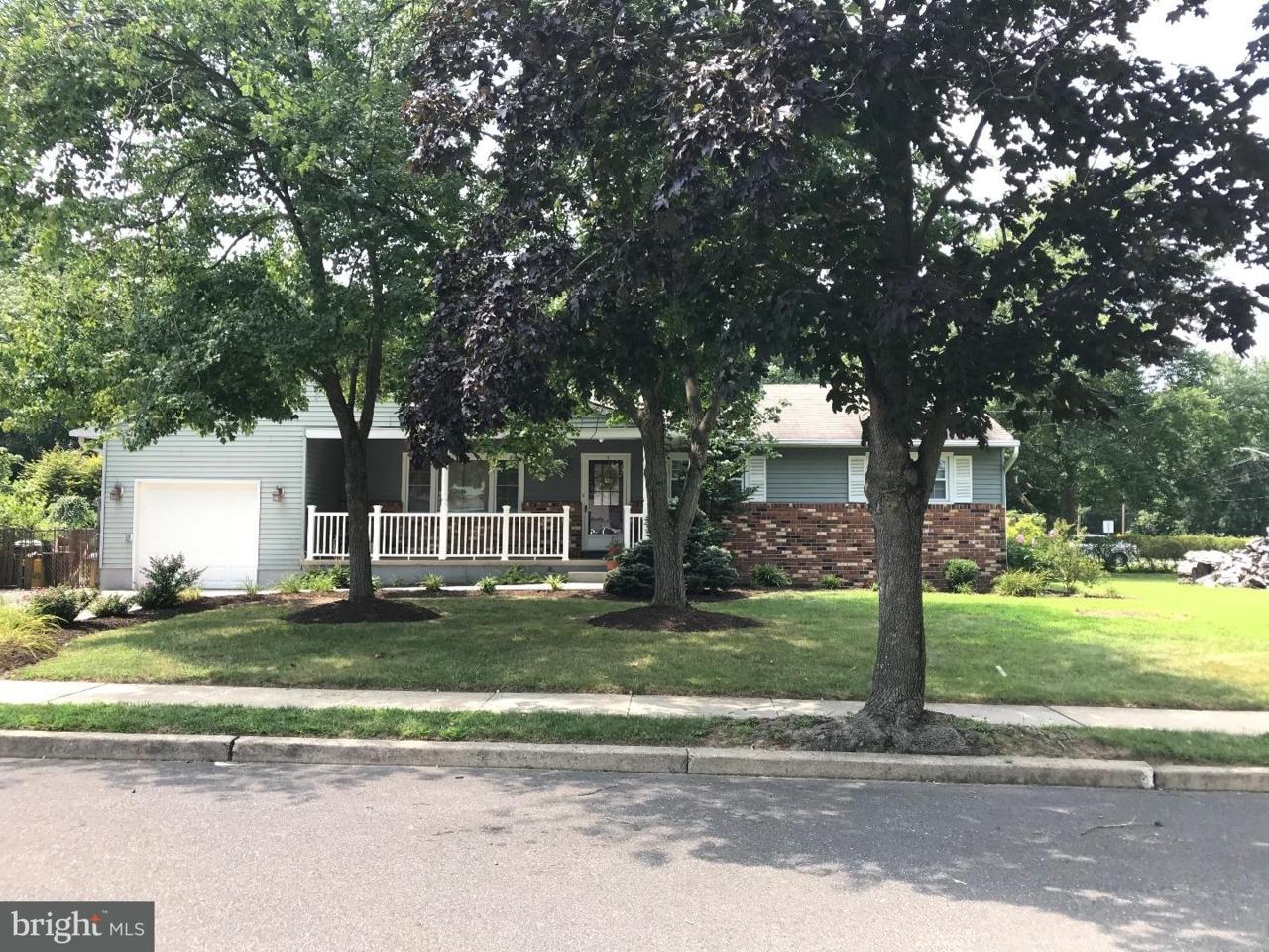 6 Lionel Lane - Photo 1
