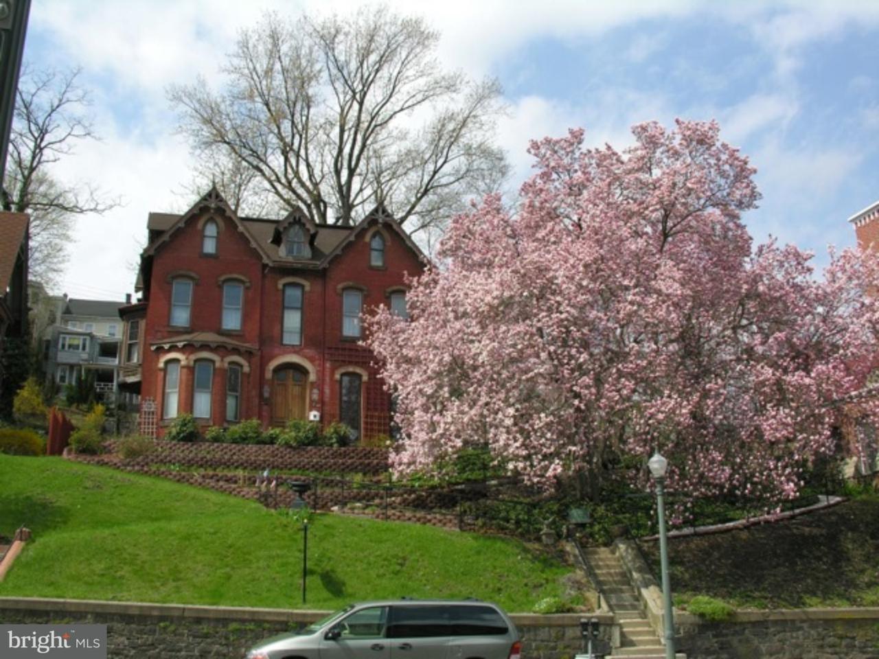 315 Centre Street - Photo 1