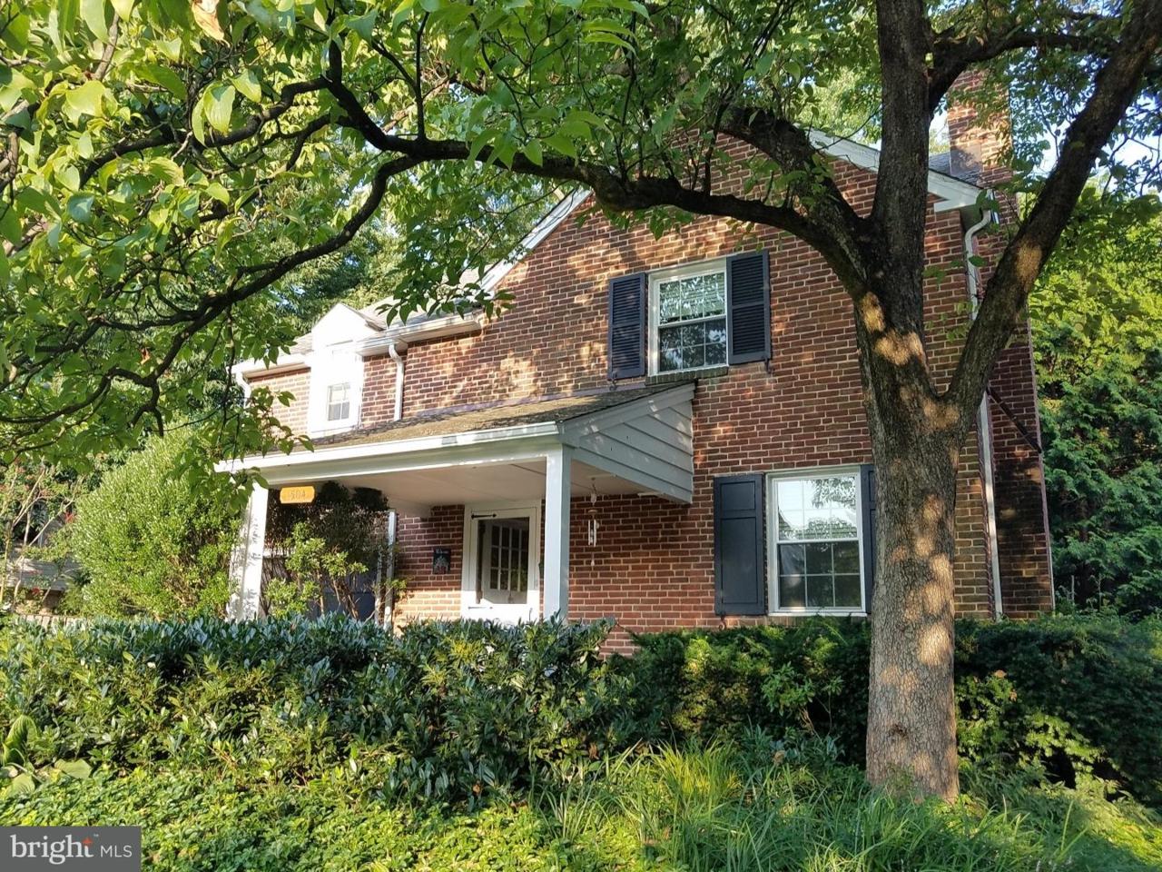 1504 Cliff Road - Photo 1