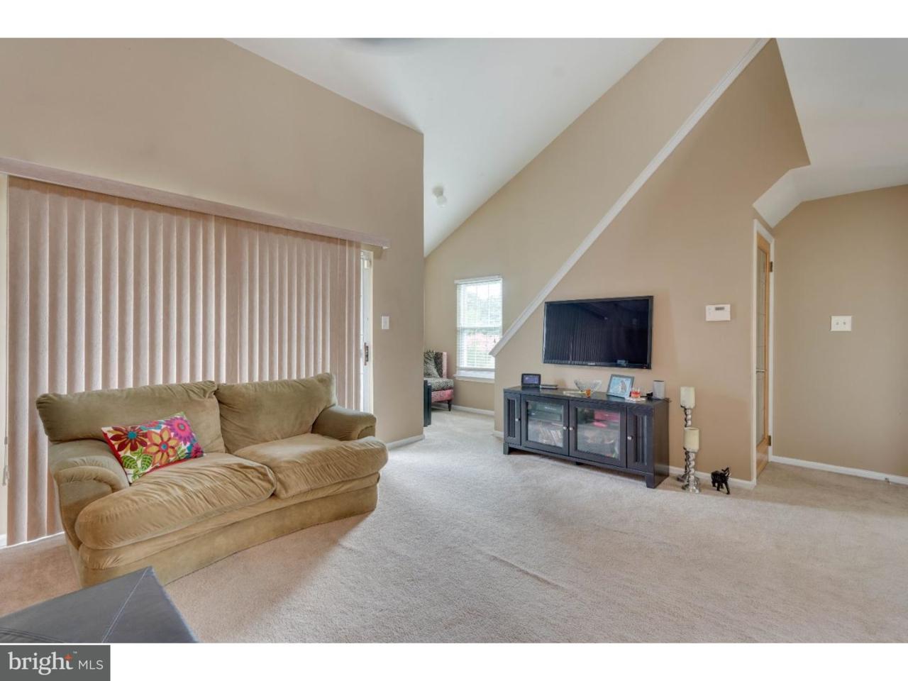 1406 Hawthorne Court - Photo 1