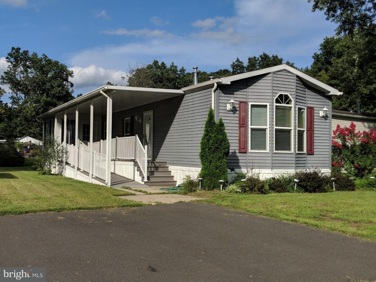 4 Meadowbrook Drive - Photo 1