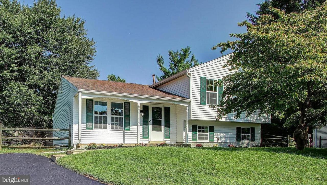 18 Anamosa Court - Photo 1