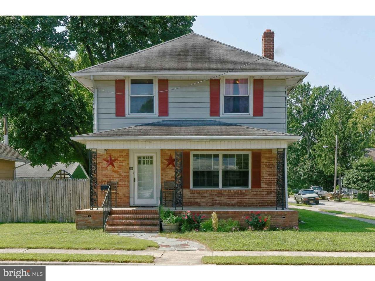 241 Broadway - Photo 1