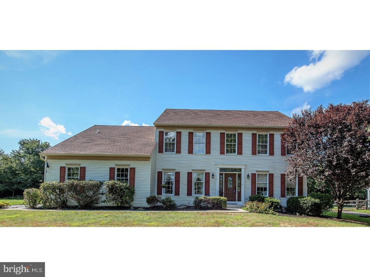 426 Creekside Drive - Photo 1