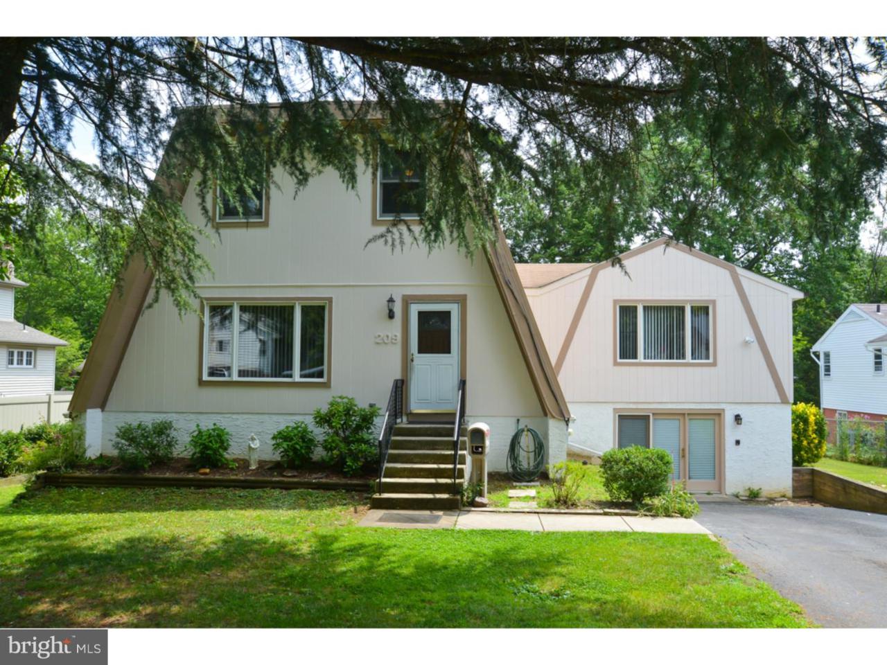 209 Marion Avenue - Photo 1