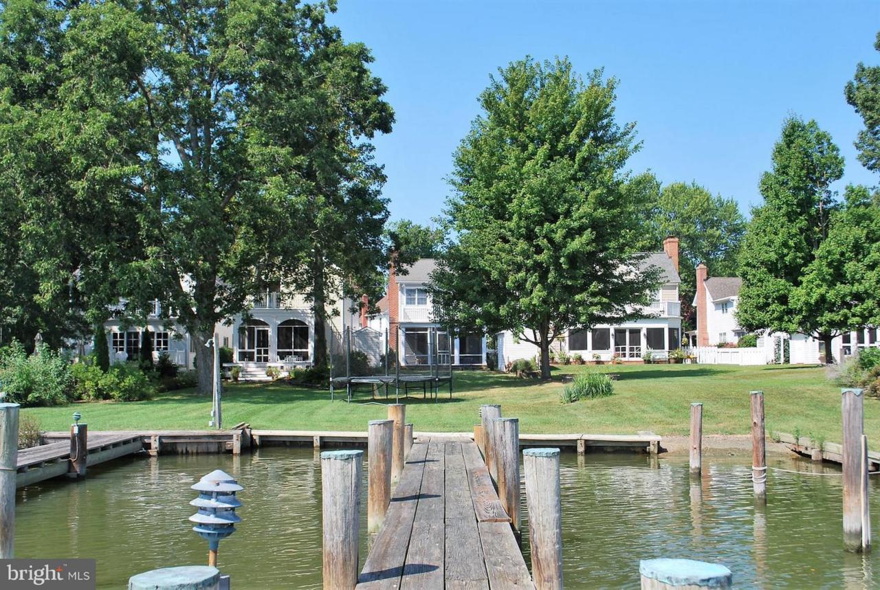 209 South Street - Photo 1