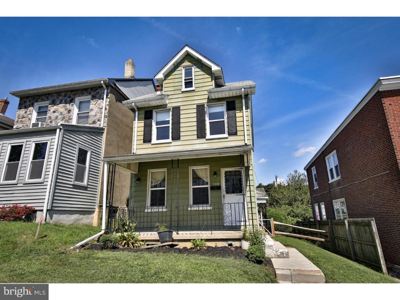 128 9TH Avenue - Photo 1