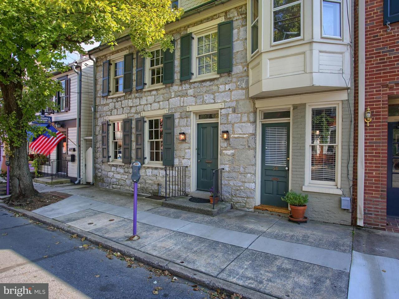 56 Pomfret Street - Photo 1