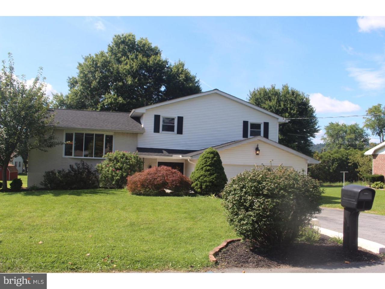 4714 Saint George Street - Photo 1