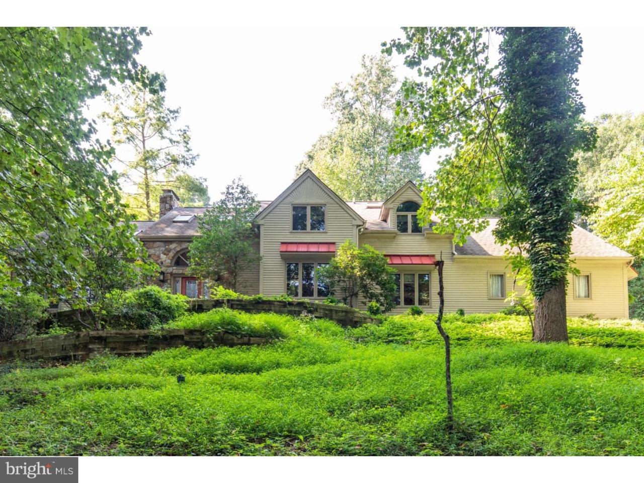 1010 Meadow Crest Drive - Photo 1
