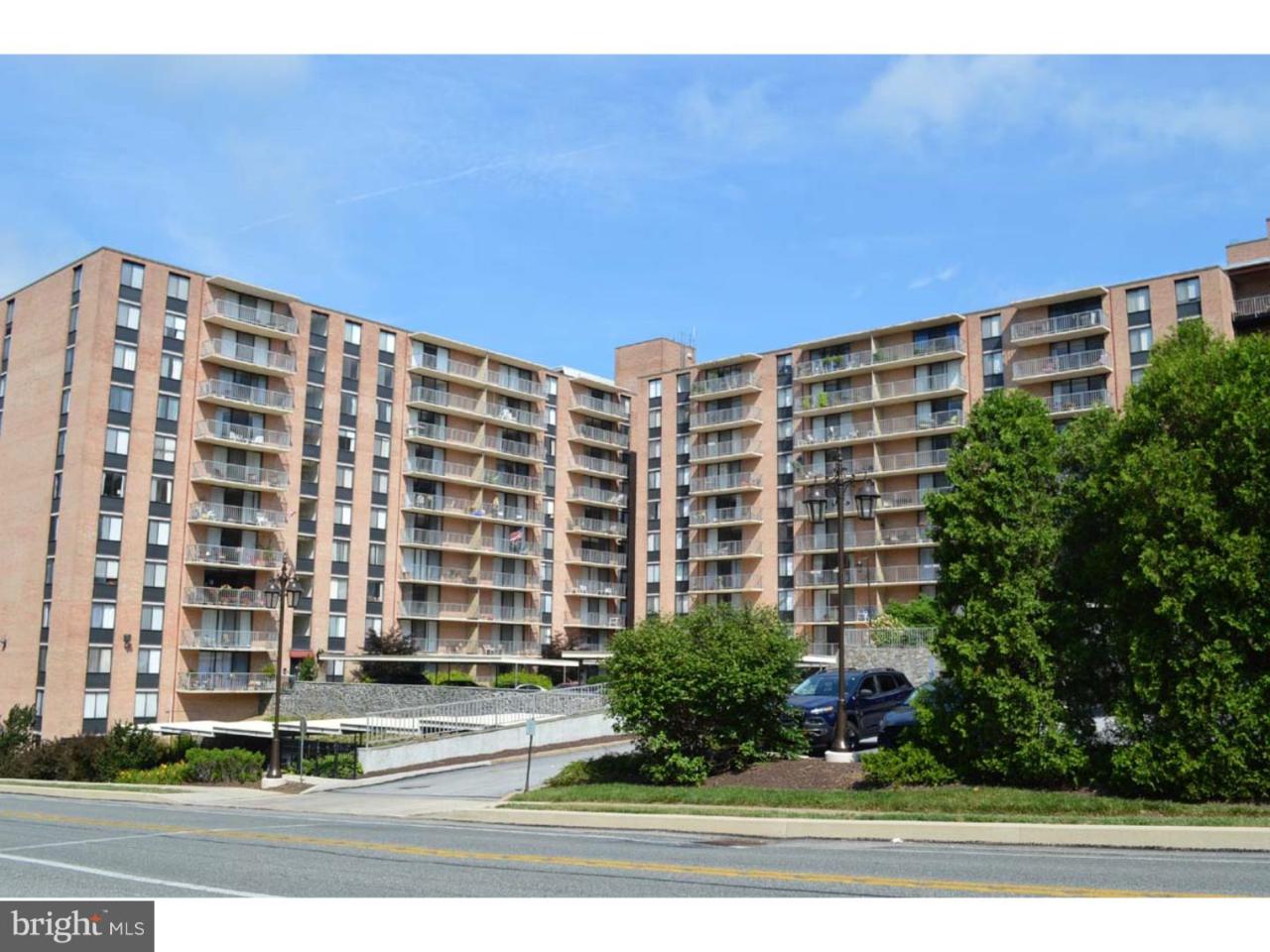 801 Yale Avenue - Photo 1