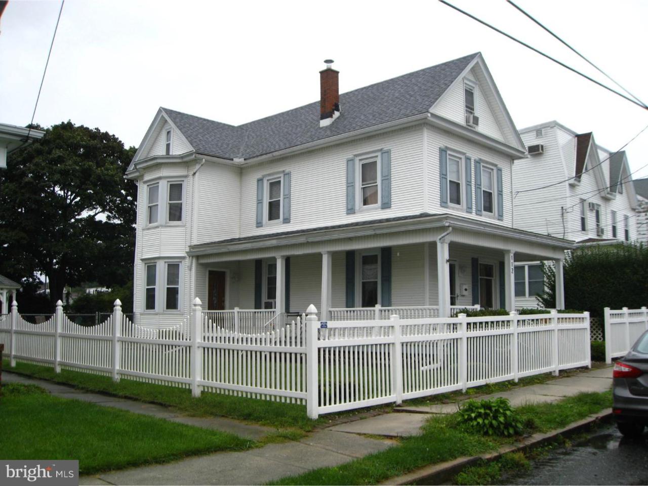 112 2ND Street - Photo 1