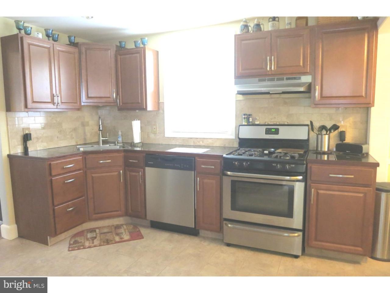 27 Byron Avenue - Photo 1