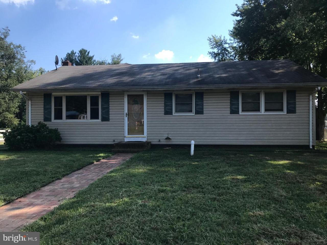 1 Merritt Avenue - Photo 1