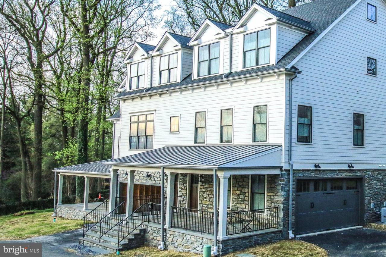 28 Price Avenue - Photo 1