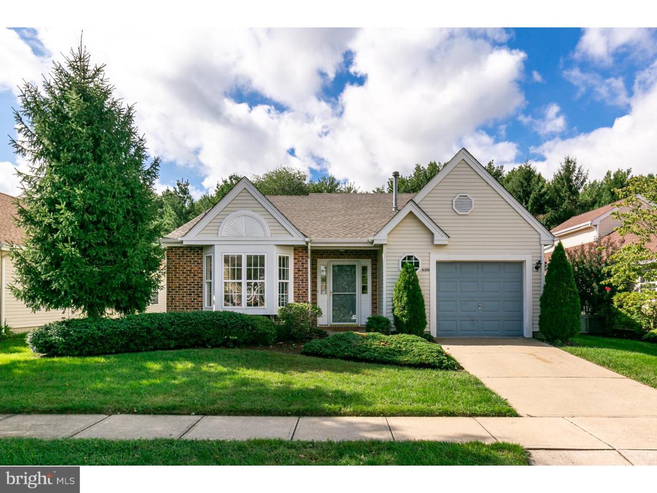 638 Cascade Dr S - Photo 1