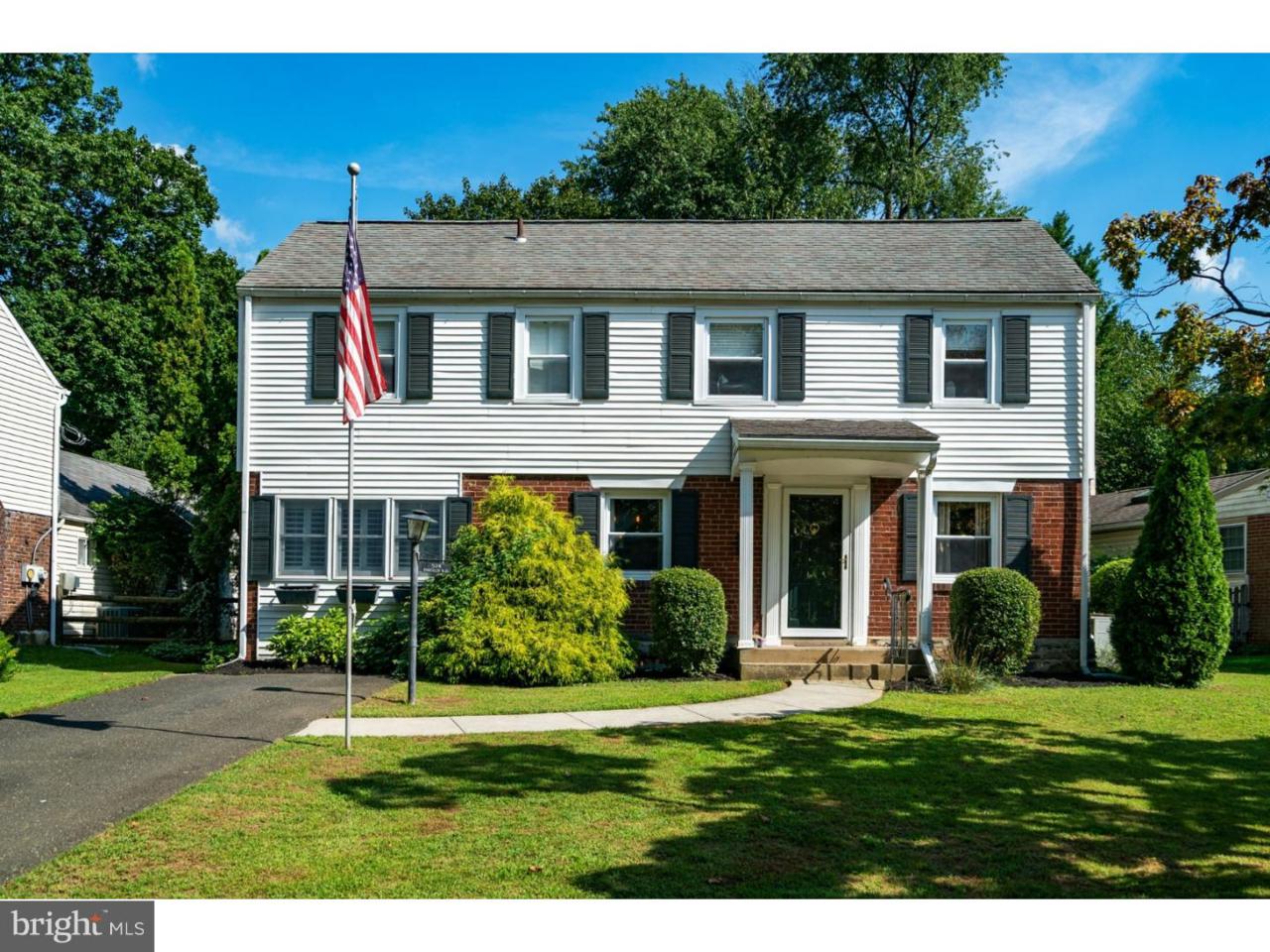 524 Enfield Road - Photo 1