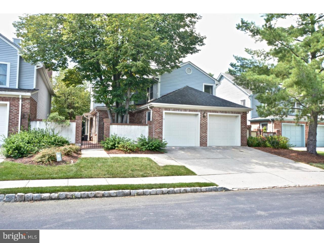 8 Fieldwood Court - Photo 1