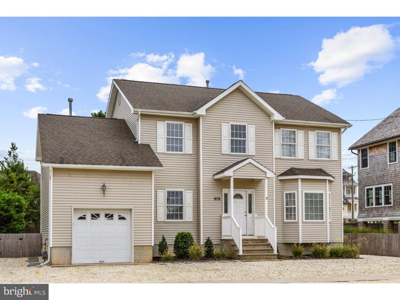 979 Ocean Avenue - Photo 1