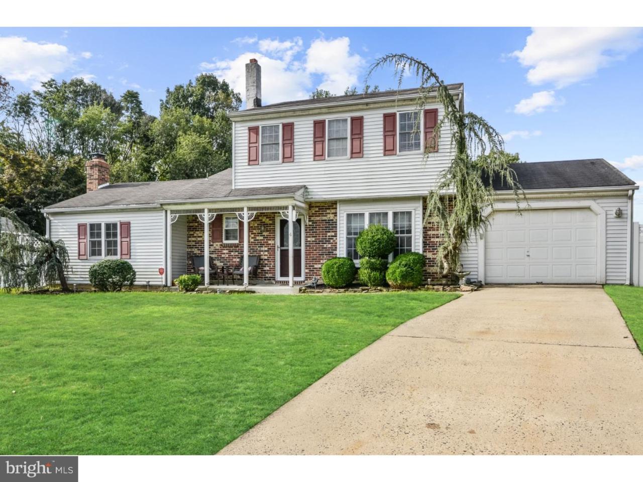 4 Southwood Court - Photo 1