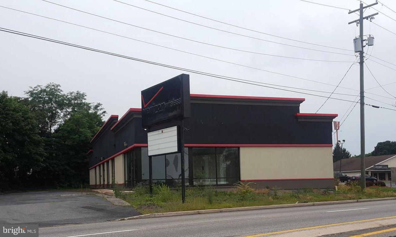 1304 Lincoln Highway - Photo 1