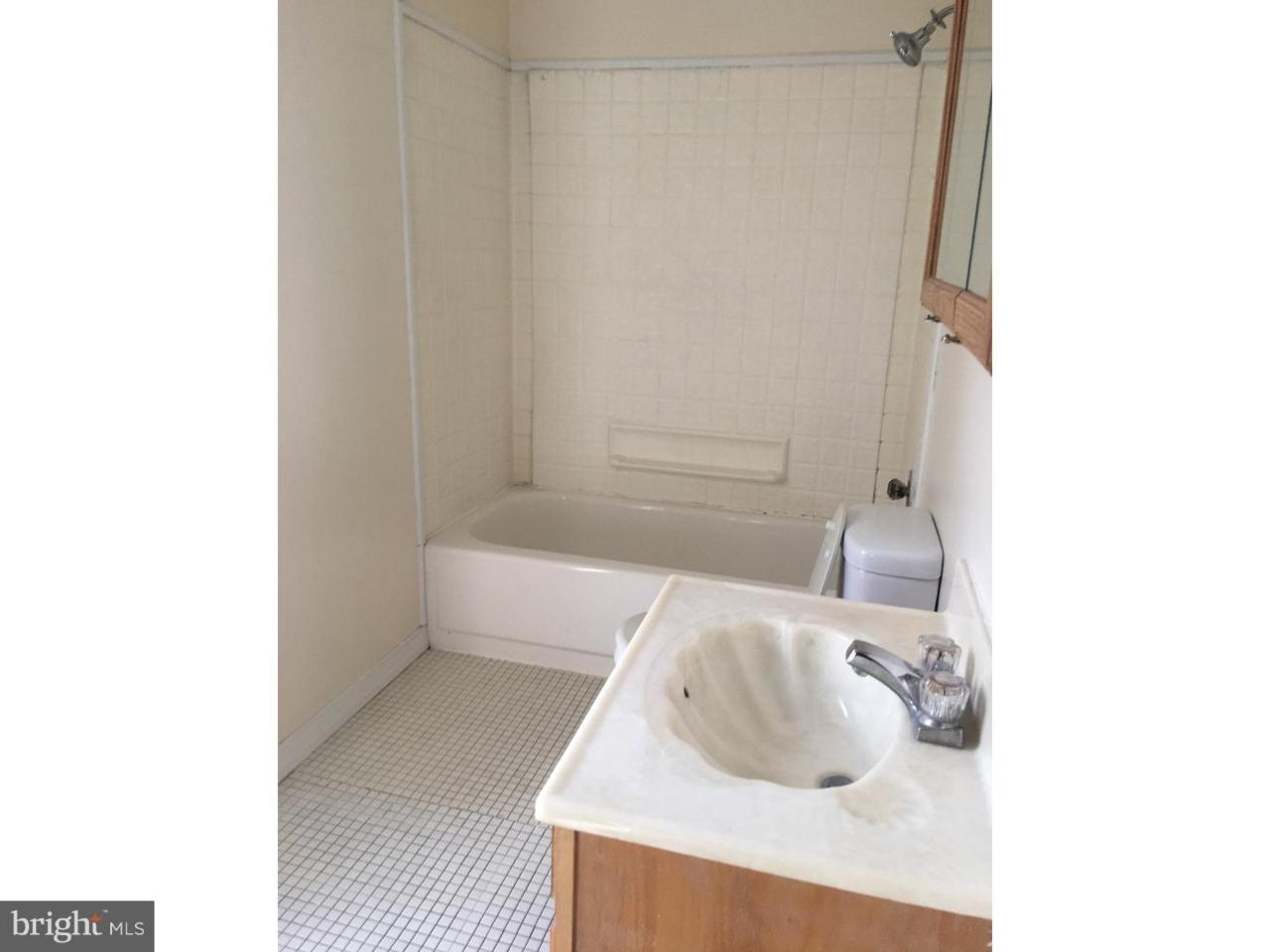2229 Dickens Terrace - Photo 1