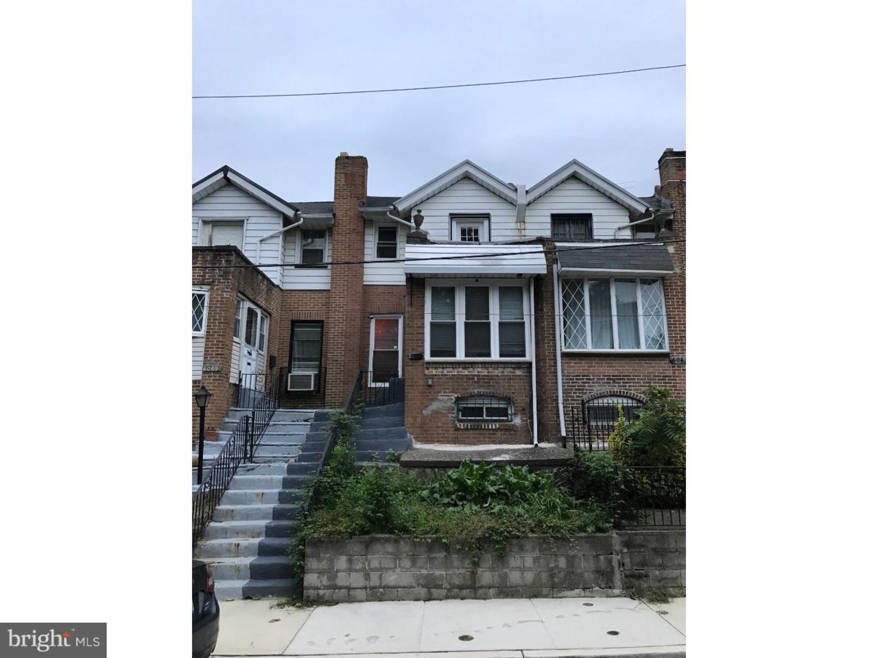 6067 Cedarhurst Street - Photo 1
