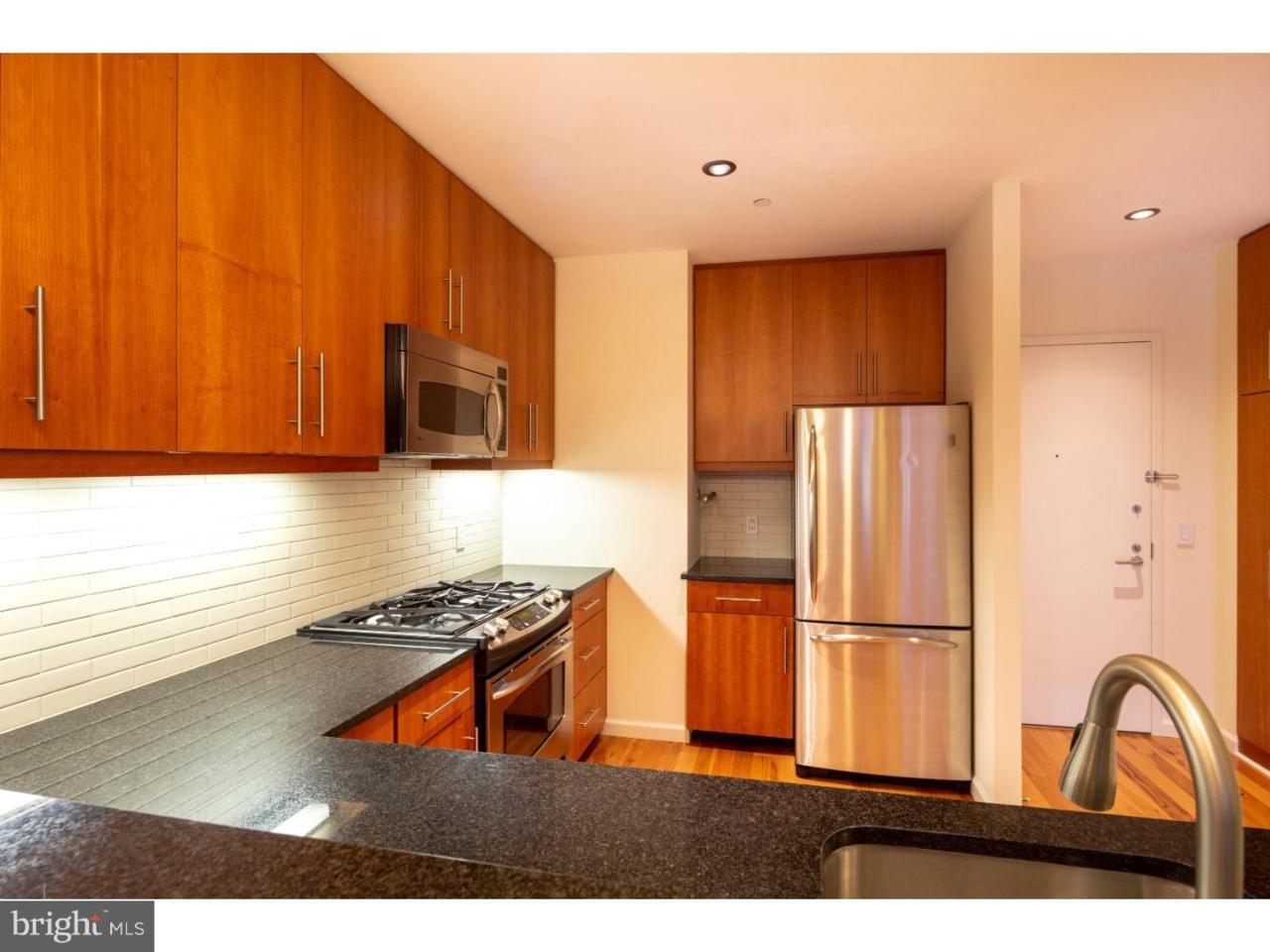 1425 Locust Street - Photo 1