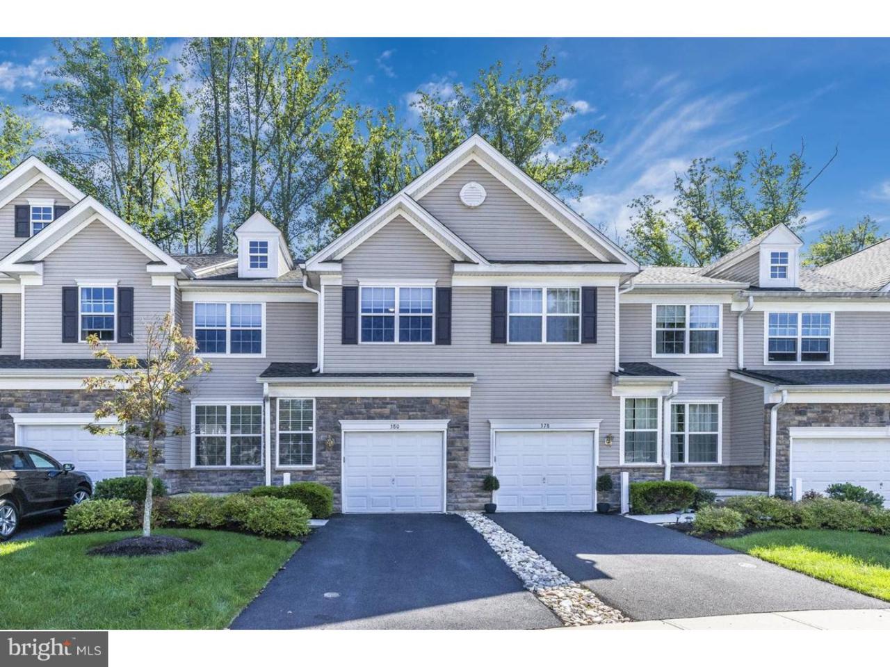 380 Roarks Trail - Photo 1