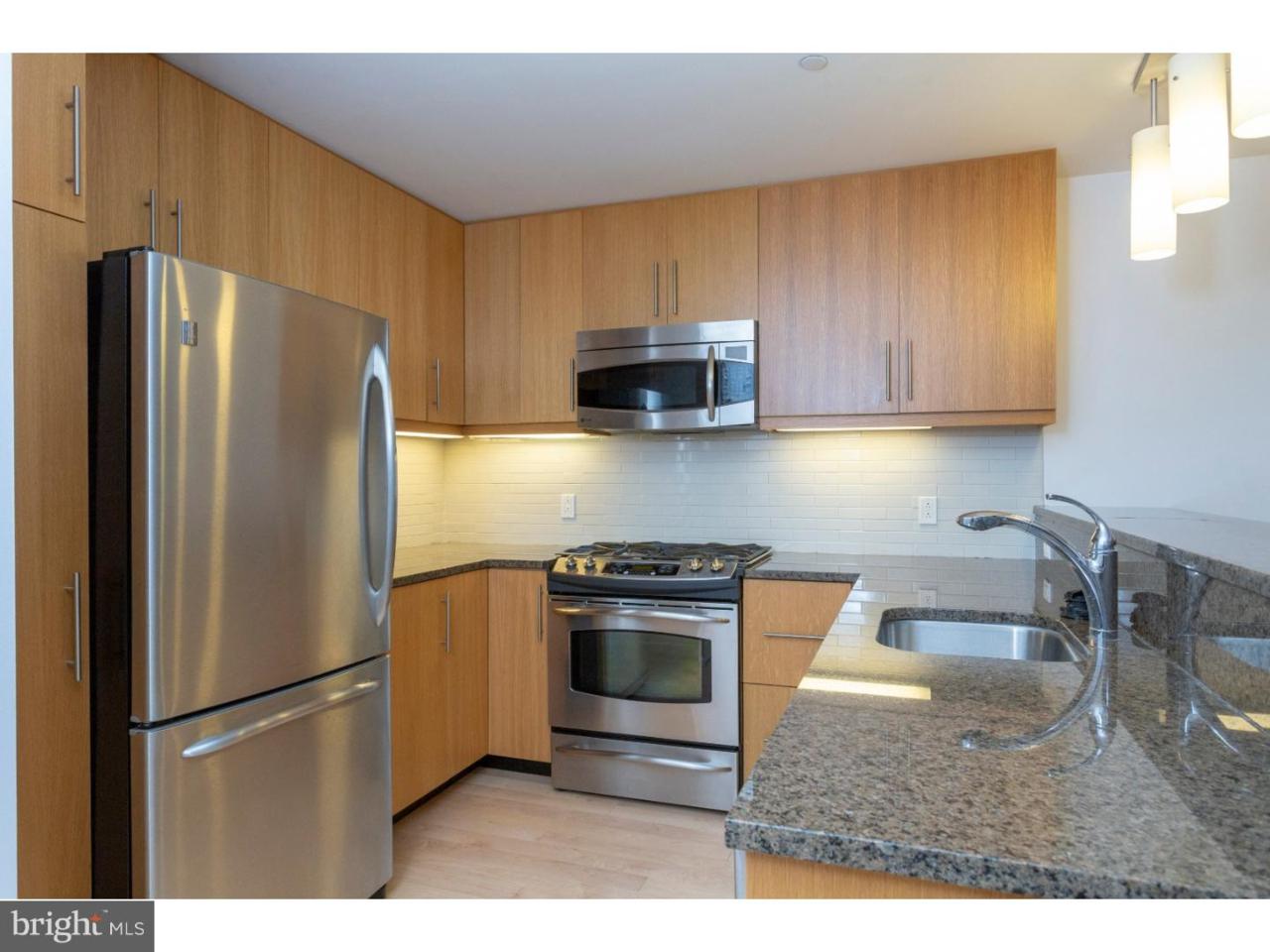 1425 Locust Street - Photo 1