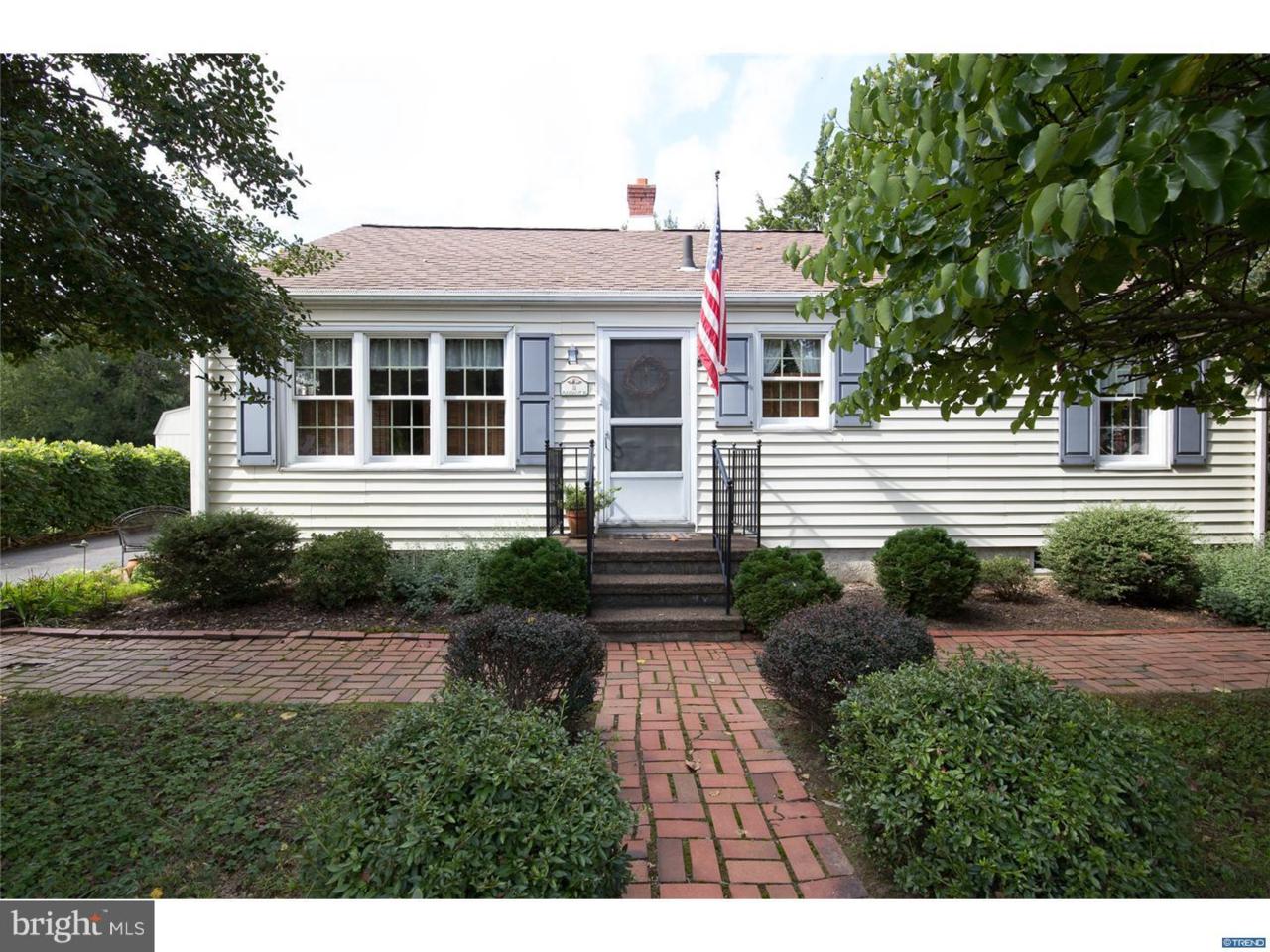11 Pleasant Place - Photo 1