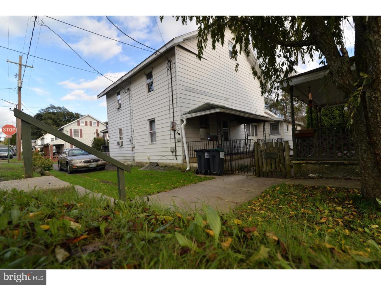 370 Roosevelt - Photo 1