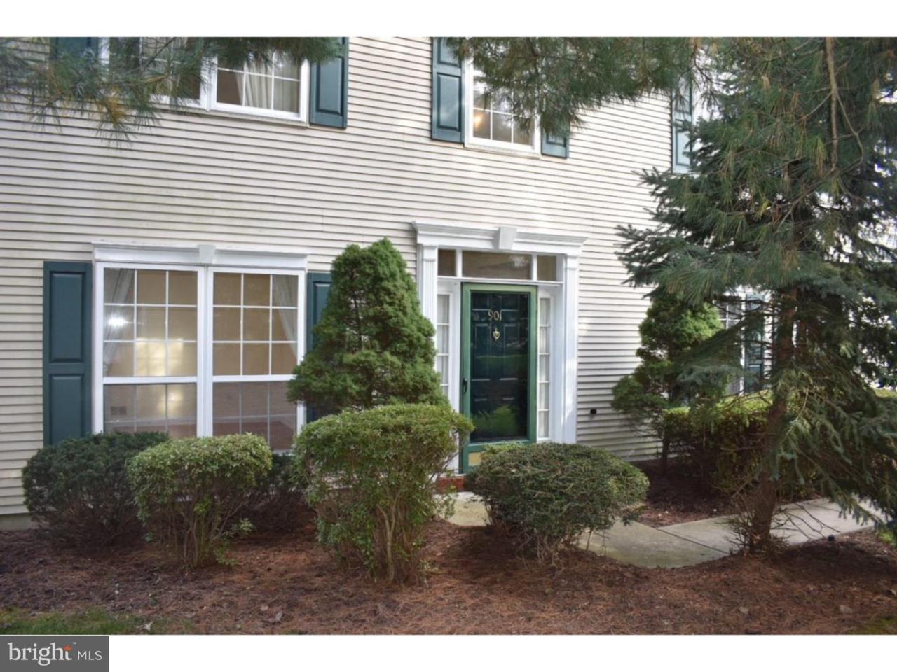 901 Pebble Creek Court - Photo 1