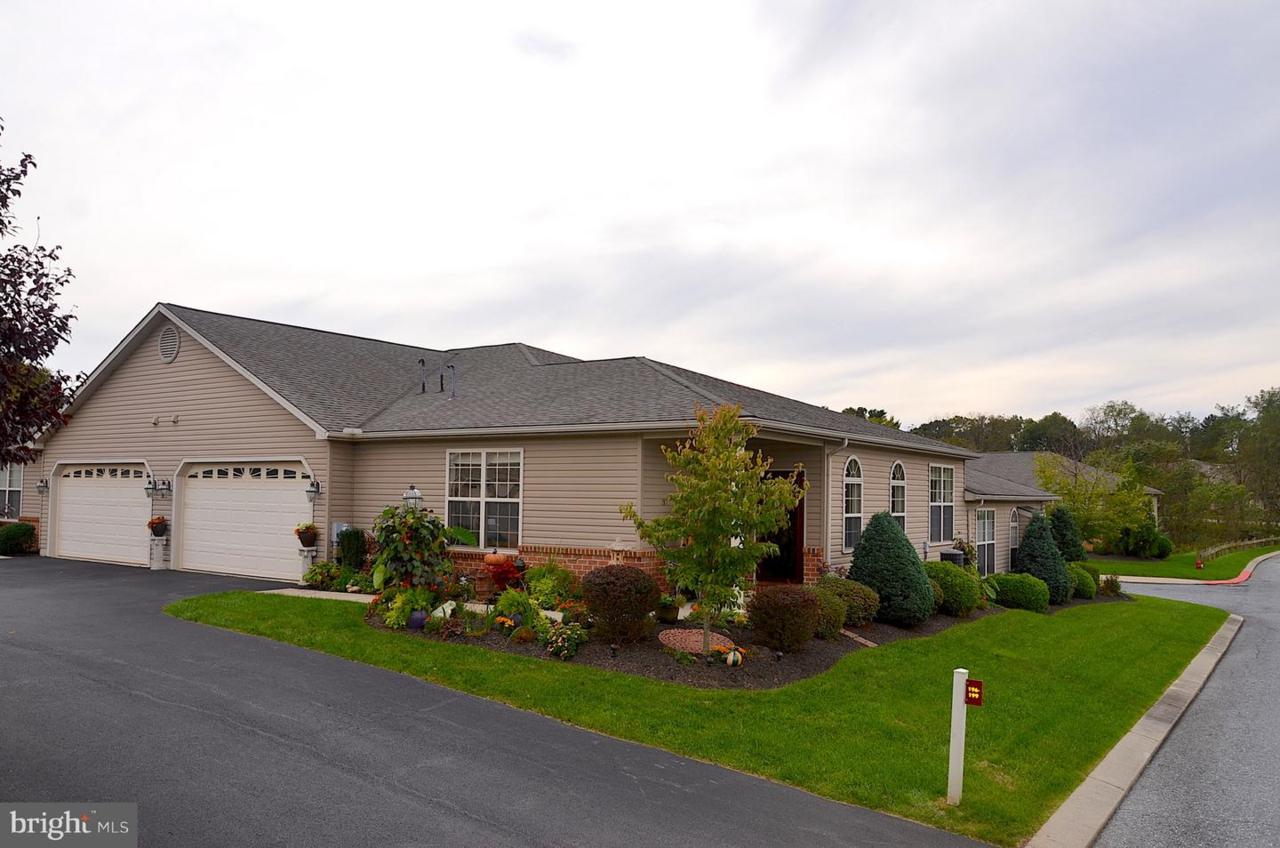 197 Meadowview Drive - Photo 1