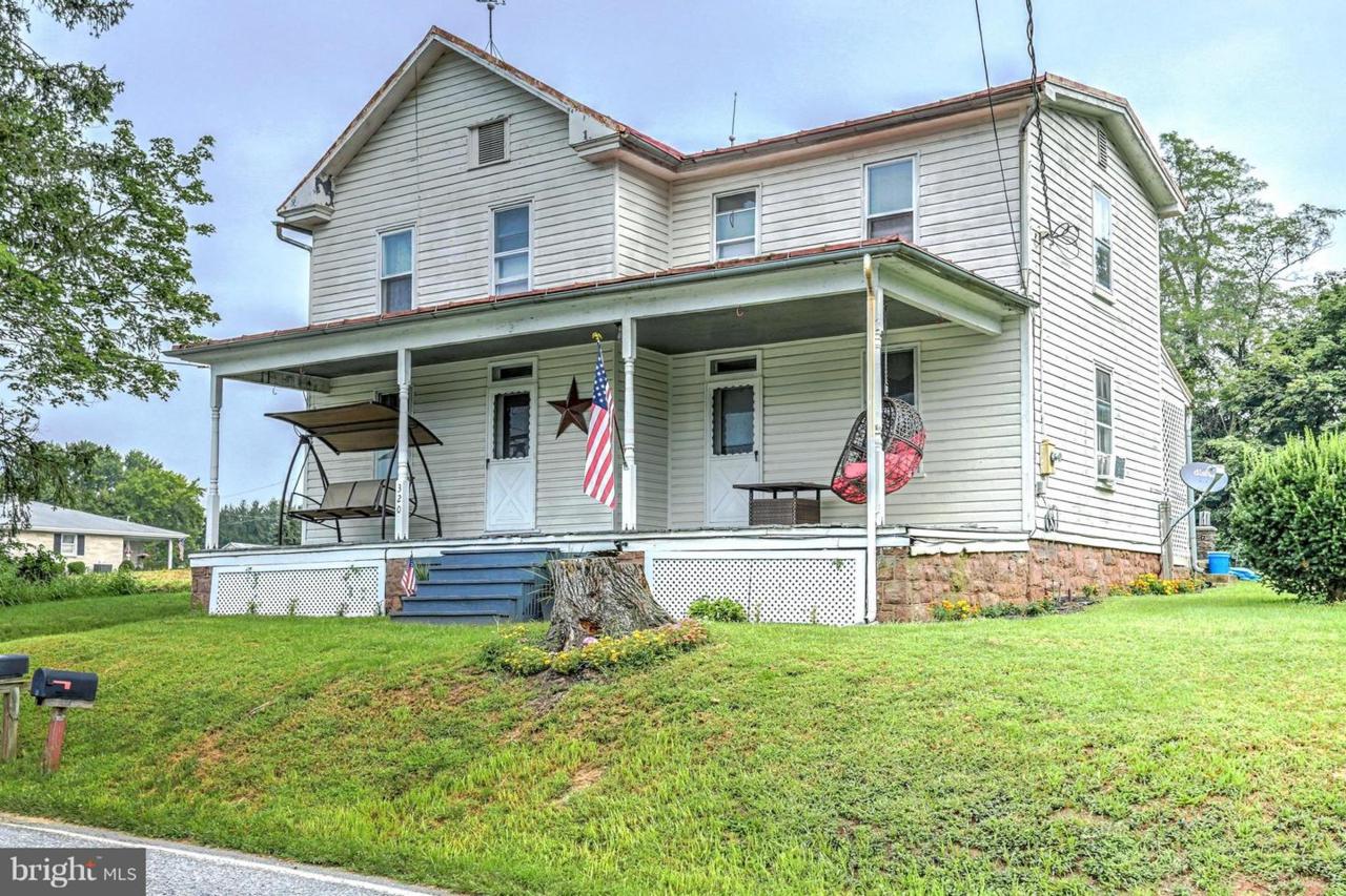 320 East Front Street - Photo 1