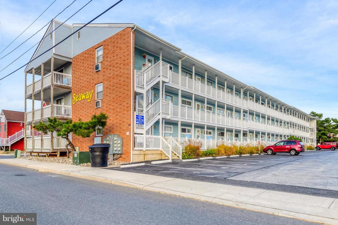 17 72ND Street - Photo 1