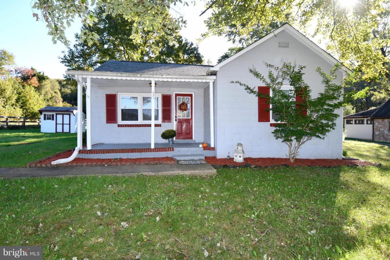 631 Robinhood Road - Photo 1
