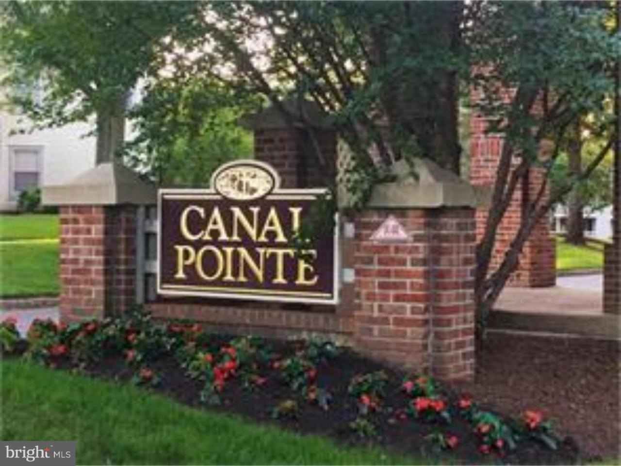 201 Salem Court - Photo 1