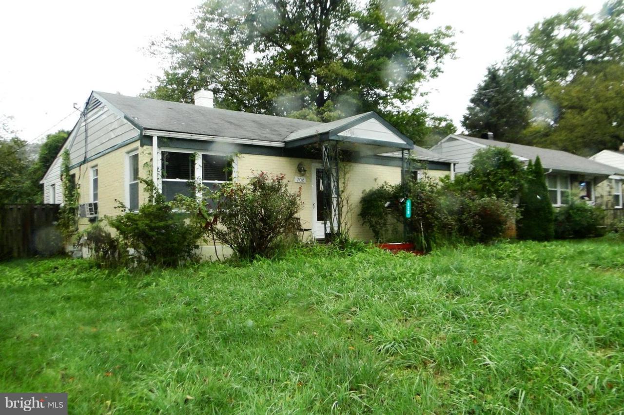 706 Greenwood Road - Photo 1