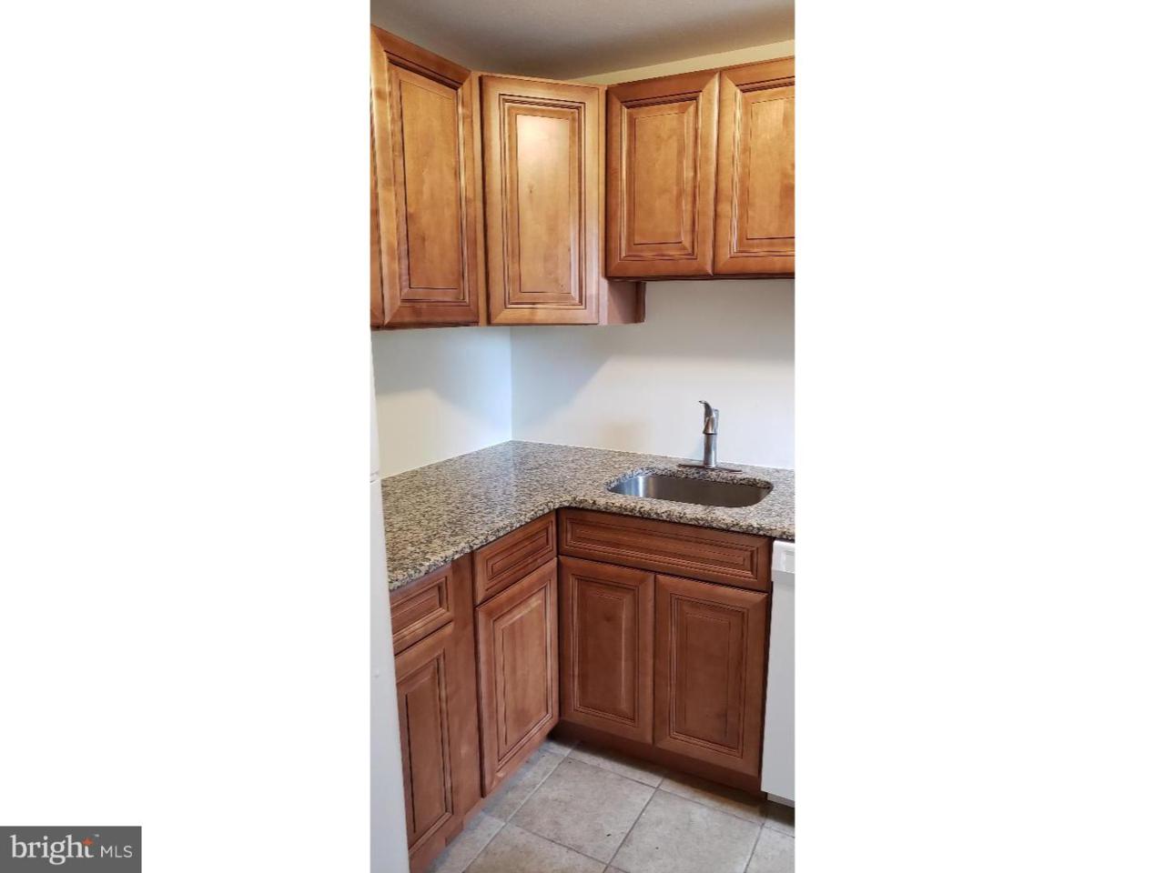 885 York Road - Photo 1
