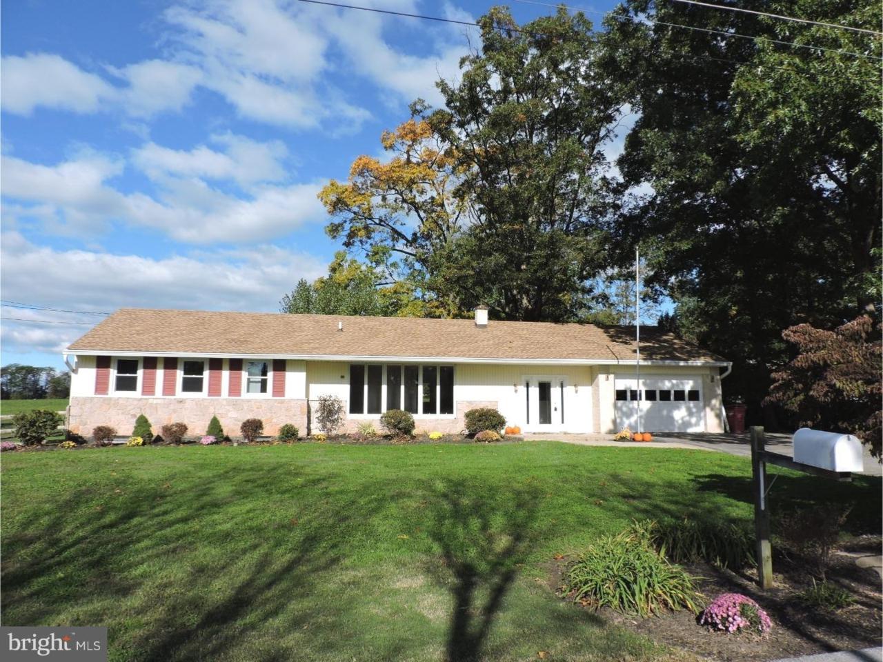 201 Lauman Avenue - Photo 1