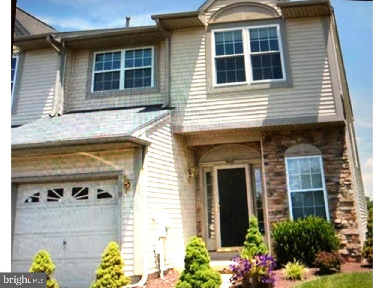 9 Roosevelt Boulevard - Photo 1